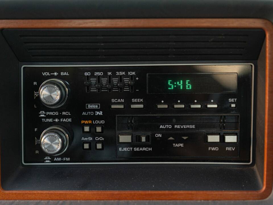 Immagine 47/50 di Cadillac Seville (1988)