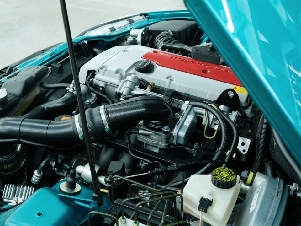 Immagine 22/50 di Mercedes-Benz SLK 230 Kompressor (1998)