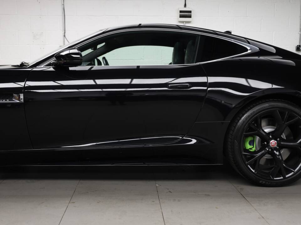Afbeelding 43/50 van Jaguar F-Type R (2014)