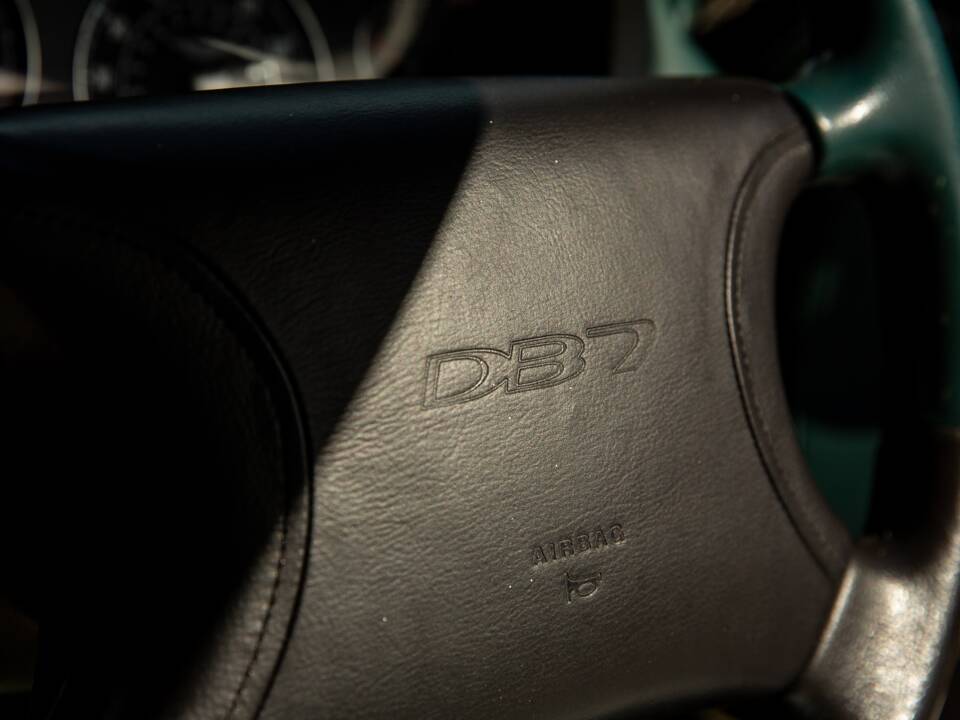 Bild 26/43 von Aston Martin DB 7 (1998)