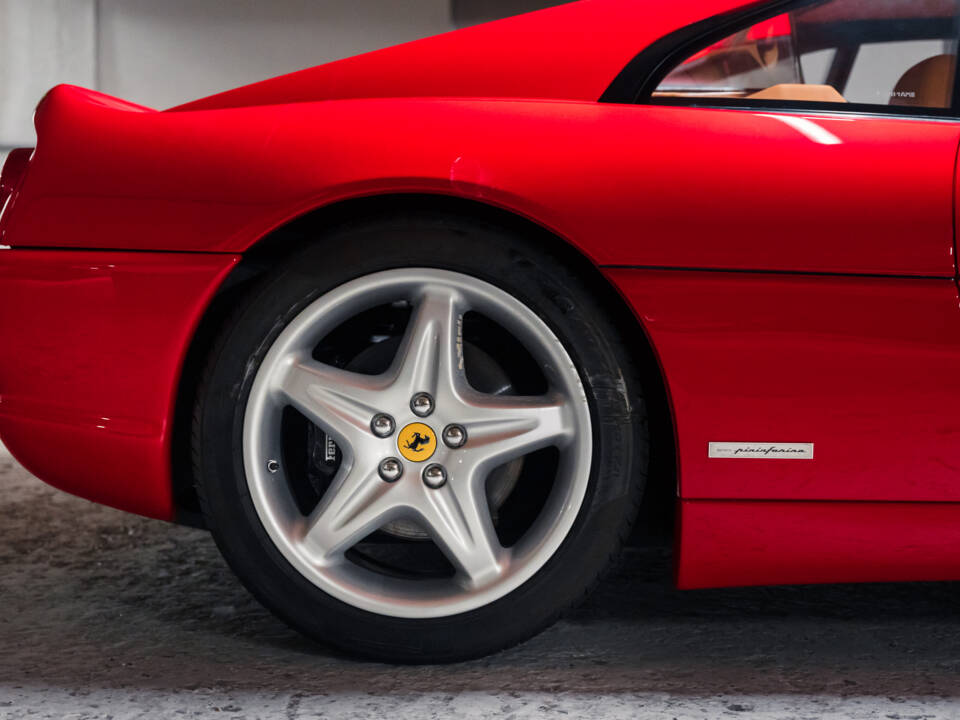 Afbeelding 17/46 van Ferrari F 355 Berlinetta (1997)