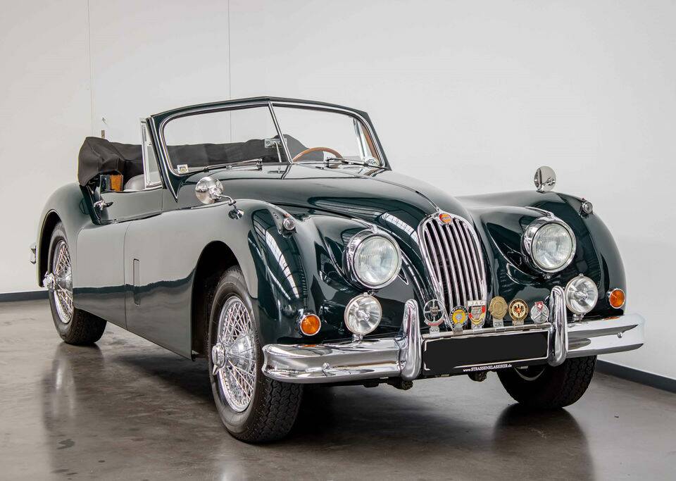 Image 7/8 de Jaguar XK 140 DHC (1956)