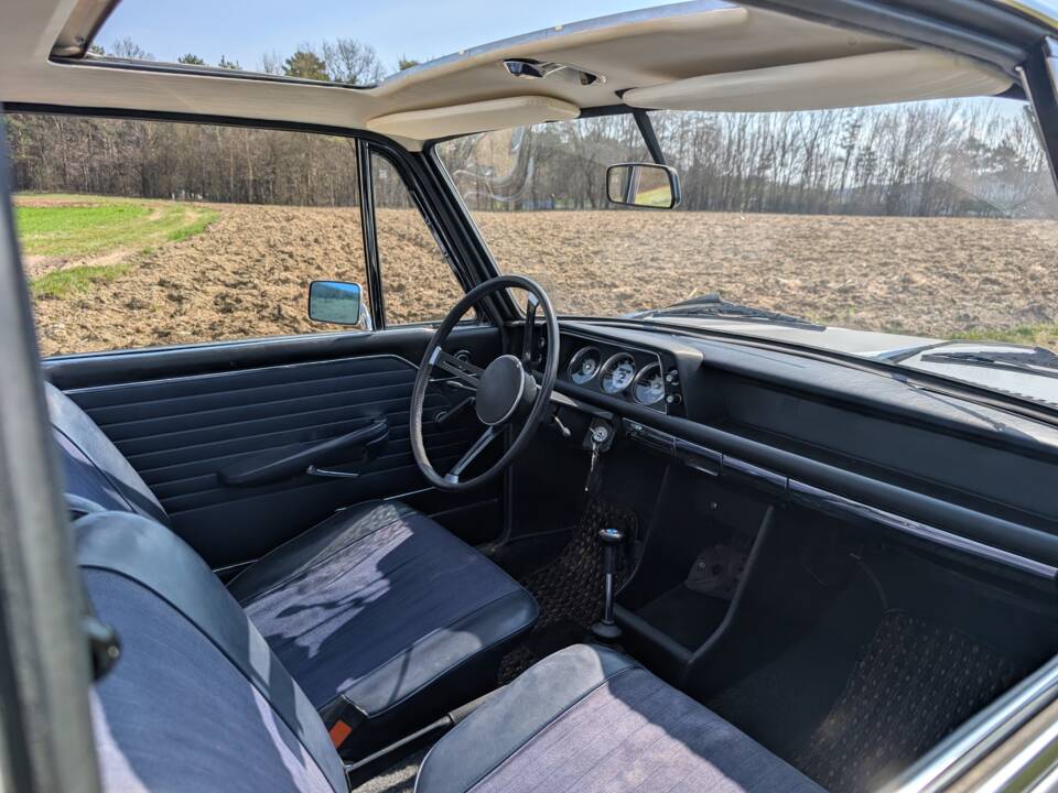 Image 23/41 of BMW 2002 (1968)