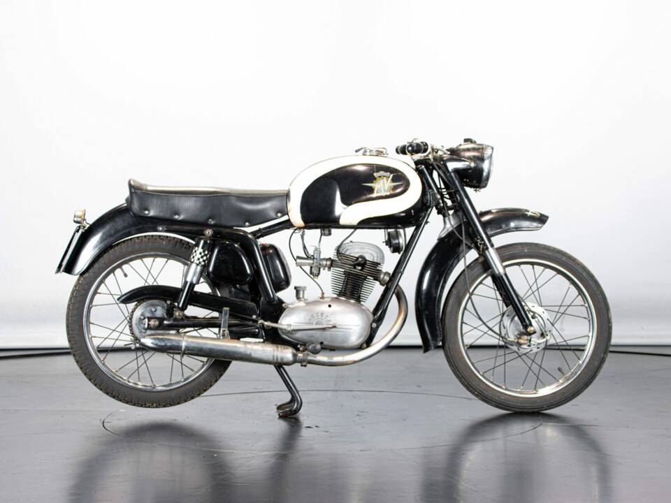 Image 5/50 de MV Agusta 125 TR (1958)