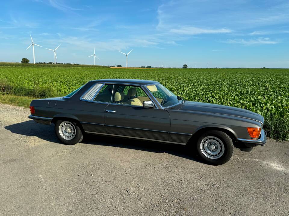 Immagine 6/196 di Mercedes-Benz 380 SLC (1980)