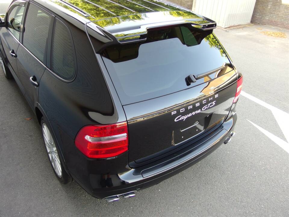 Image 13/98 of Porsche Cayenne GTS (2008)