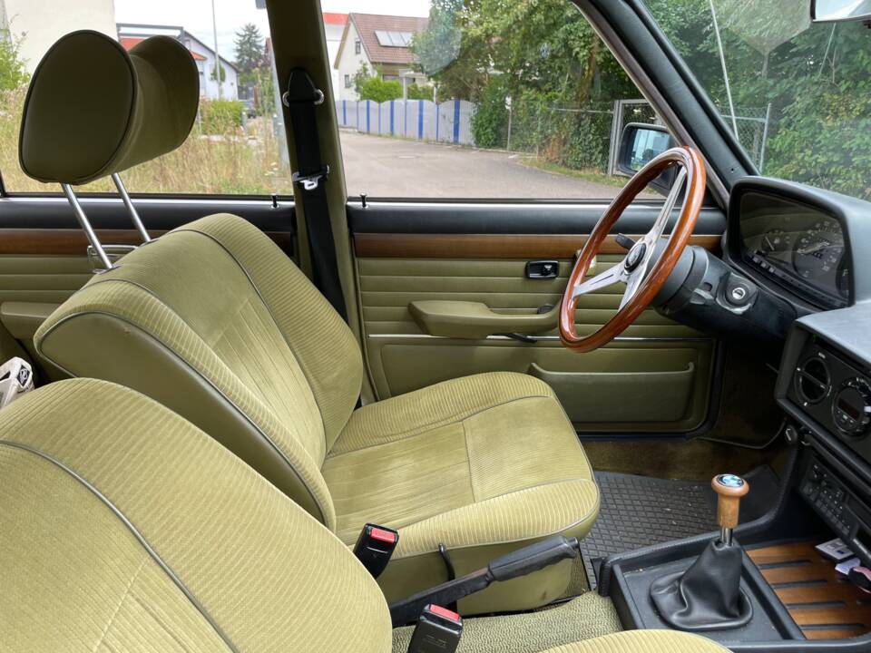 Image 57/100 de BMW 528i (1980)
