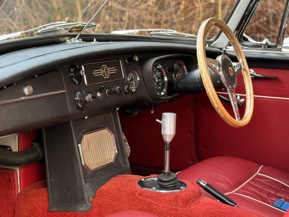 Bild 9/27 von MG MGB (1964)