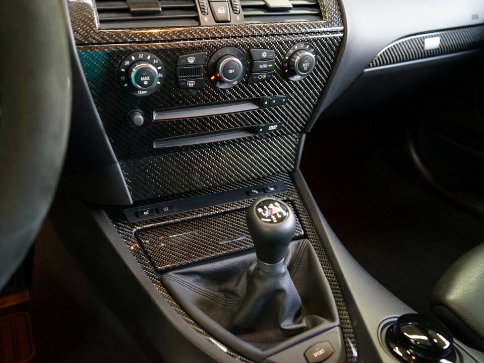 Bild 24/32 von BMW M6 (2006)