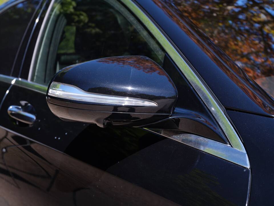 Bild 46/50 von Mercedes-Benz S 63 AMG (2015)