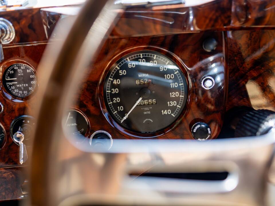 Image 46/50 of Jaguar XK 140 FHC (1955)