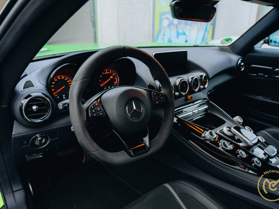 Bild 13/20 von Mercedes-AMG GT-R (2018)