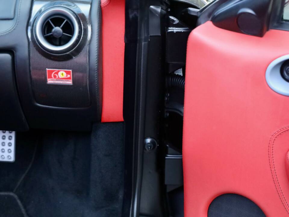 Bild 27/50 von Ferrari F430 Spider (2007)
