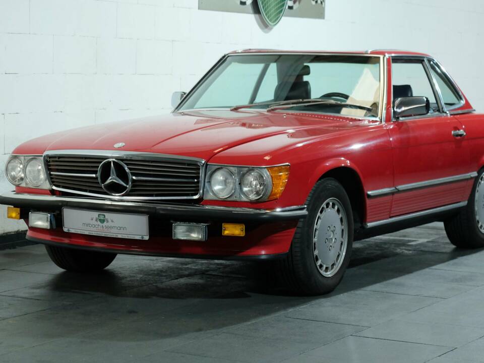 Image 20/42 de Mercedes-Benz 560 SL (1988)