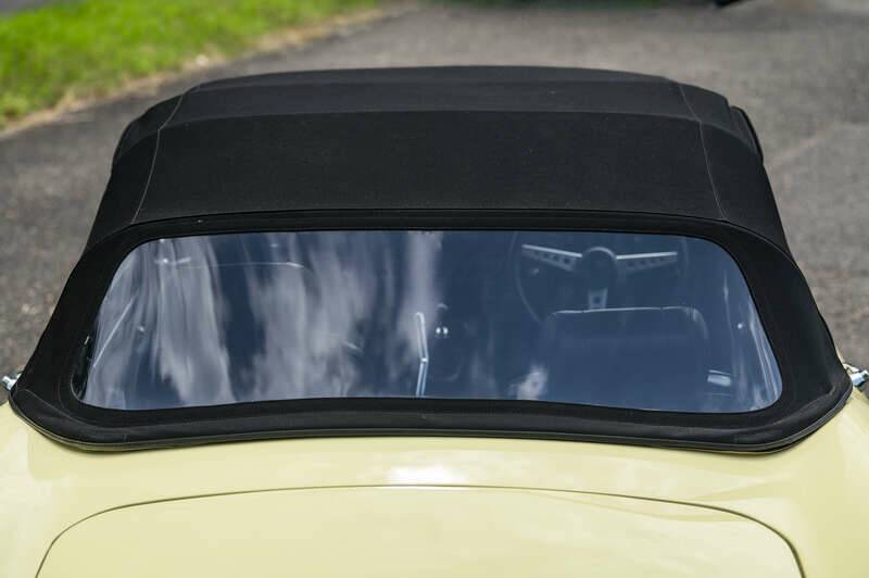 Image 49/50 de Jaguar Type E V12 (1973)