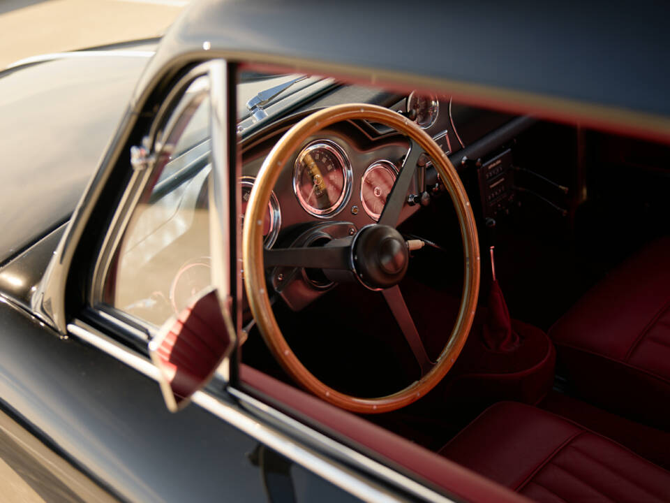 Bild 10/22 von Aston Martin DB 2&#x2F;4 Mk III (1958)