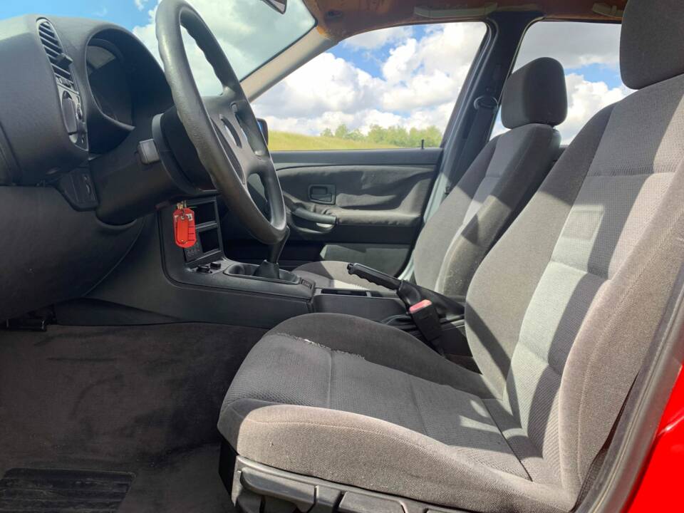Image 4/5 of BMW 316i (1993)