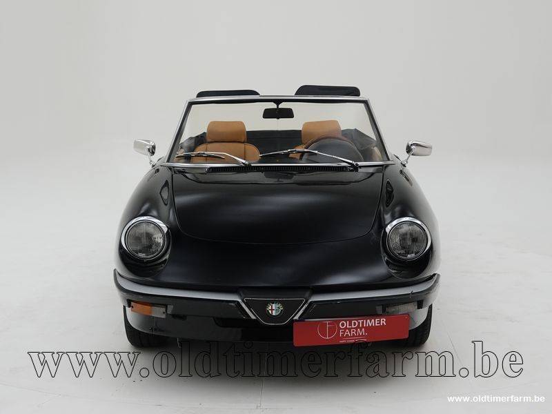 Image 9/15 de Alfa Romeo 2.0 Spider (1988)