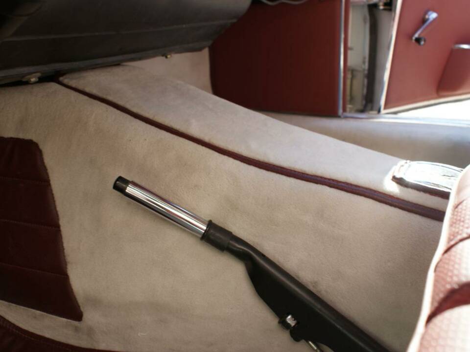 Image 32/50 of Mercedes-Benz 230 SL (1967)