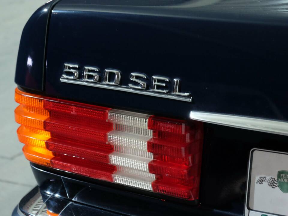Afbeelding 26/32 van Mercedes-Benz 560 SEL (1990)