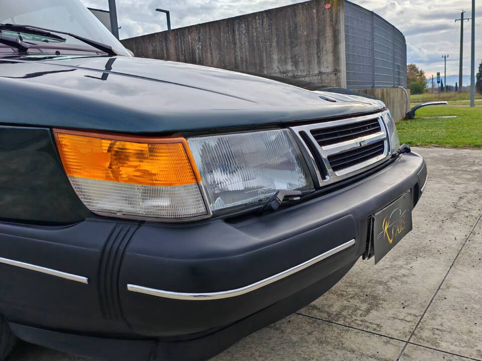 Image 25/44 of Saab 900 S (1992)
