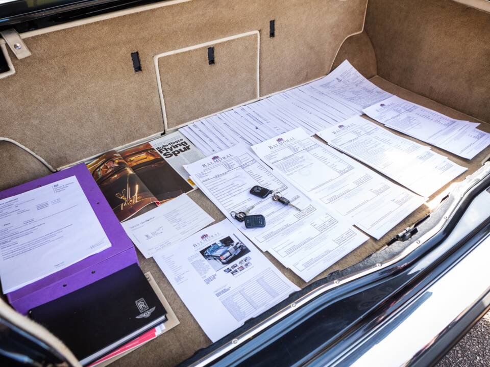 Imagen 15/24 de Rolls-Royce Flying Spur (1994)