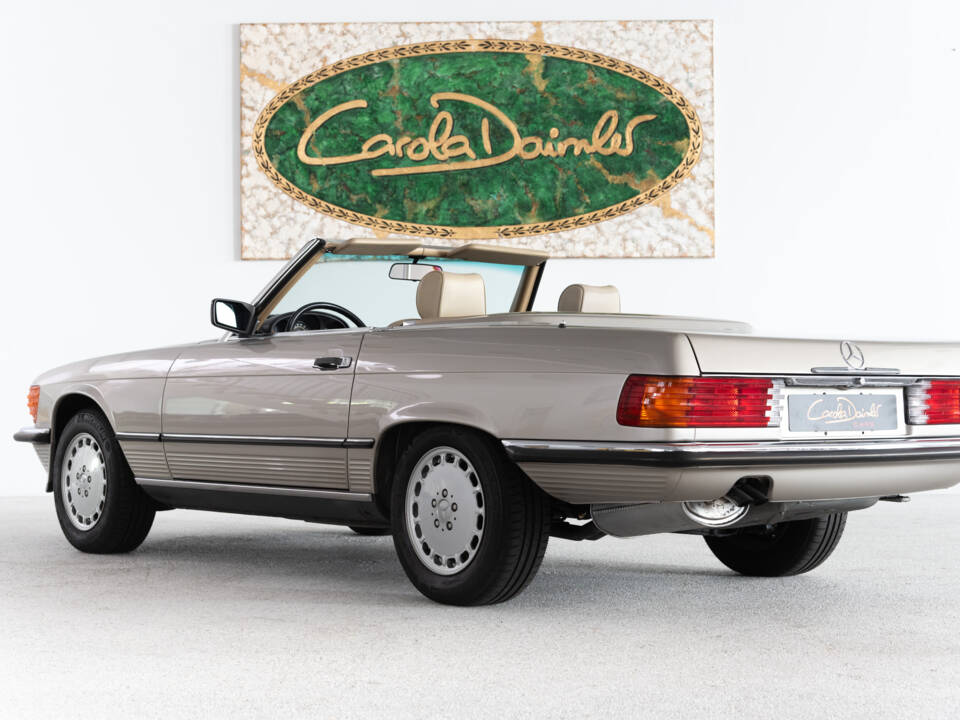 Image 7/47 de Mercedes-Benz 560 SL (1987)