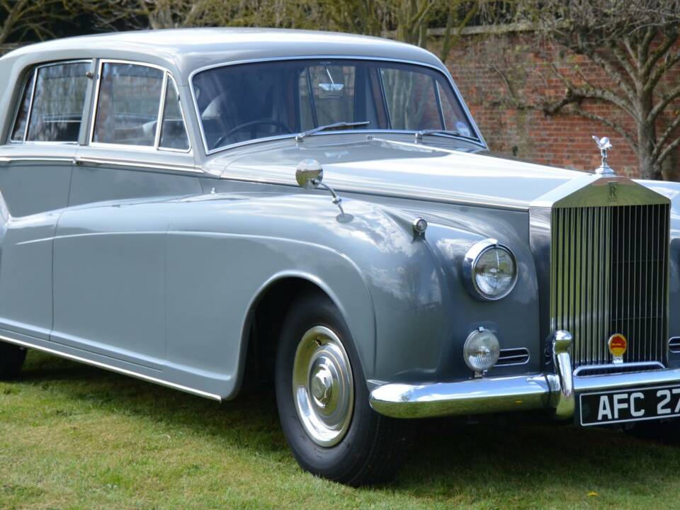 Image 5/50 of Rolls-Royce Silver Cloud II (1961)