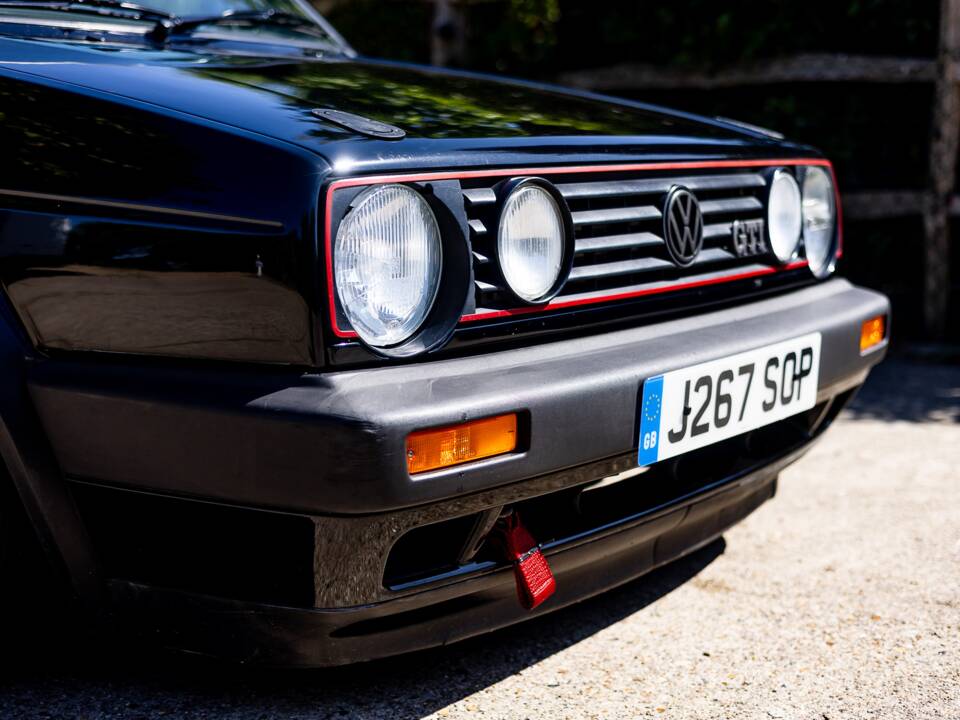 Bild 42/50 von Volkswagen Golf II GTi 1.8 (1991)