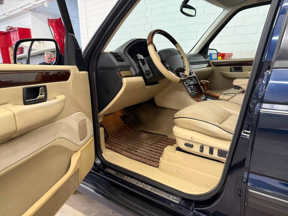 Image 6/19 de Land Rover Range Rover 4.6 HSE (1998)