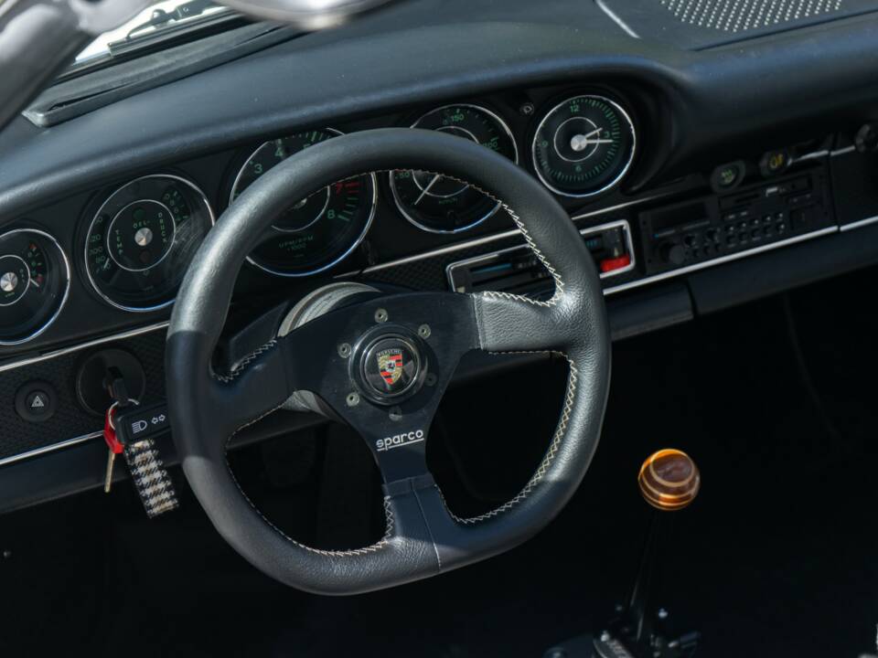 Imagen 21/41 de Porsche 911 Carrera 2.7 (1975)