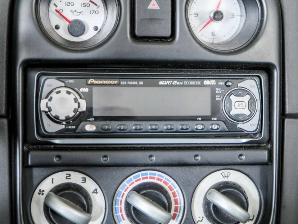 Immagine 25/50 di MG F 1.8i VVC (2000)