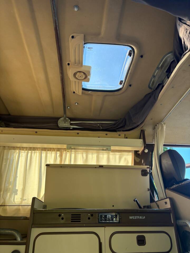 Bild 8/50 von Volkswagen T3 Westfalia Joker 1.6 TD (1982)