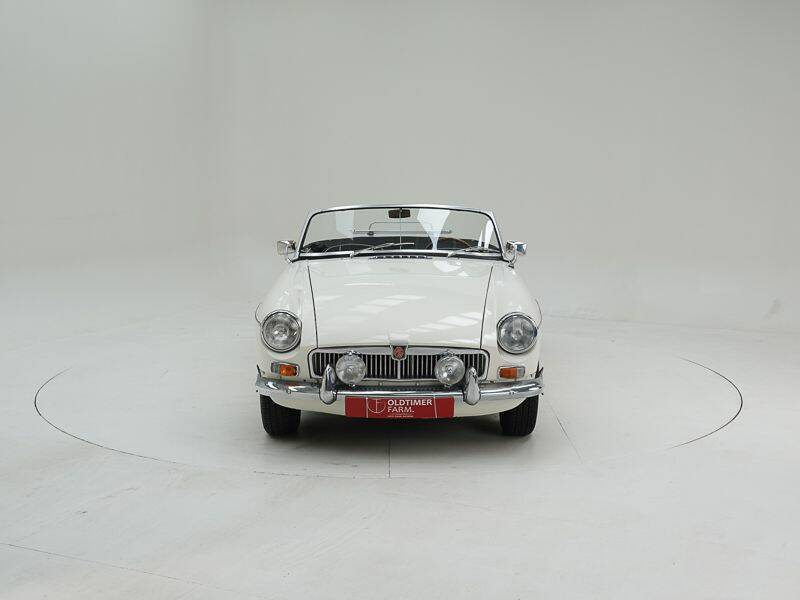 Image 5/15 of MG MGB (1964)