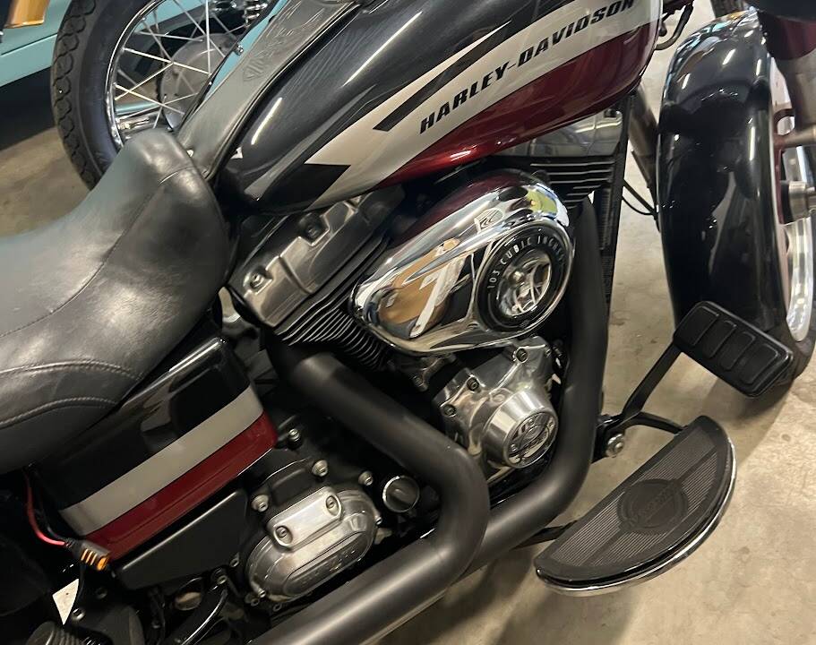 Bild 2/38 von Harley-Davidson DUMMY (2015)