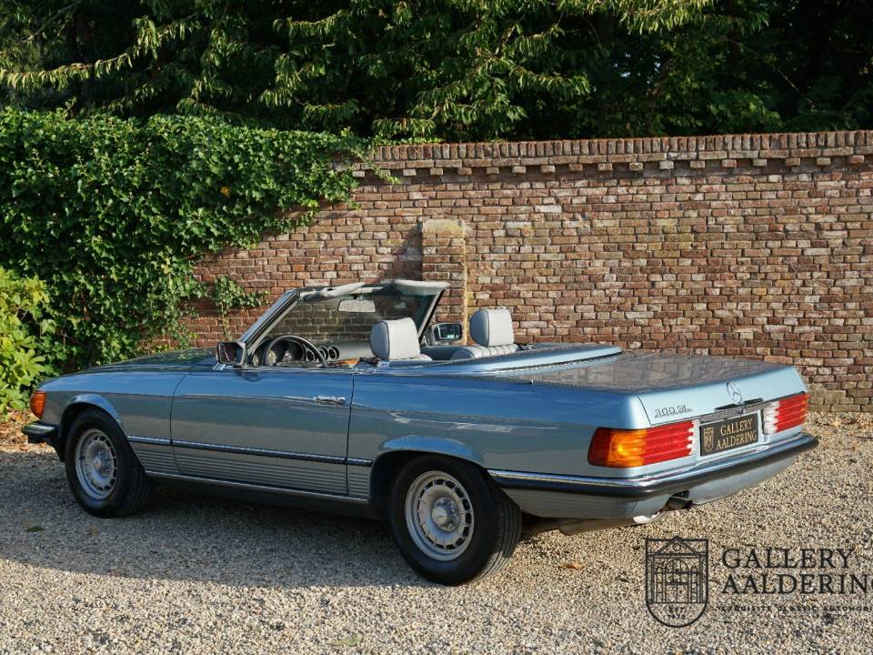 Image 12/50 of Mercedes-Benz 280 SL (1985)