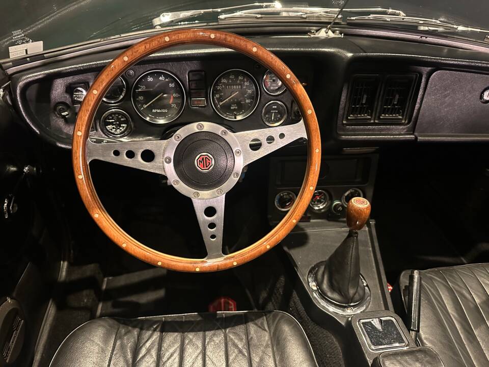 Bild 30/54 von MG MGB (1973)