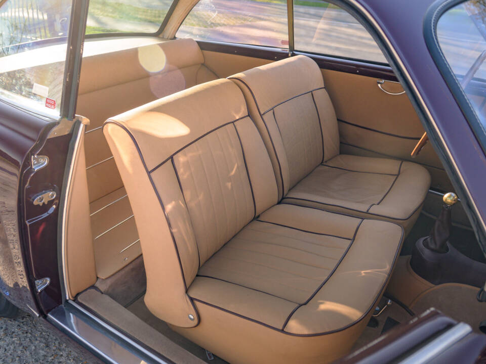 Image 26/45 of Alfa Romeo 1900 C Super Sprint Touring (1955)