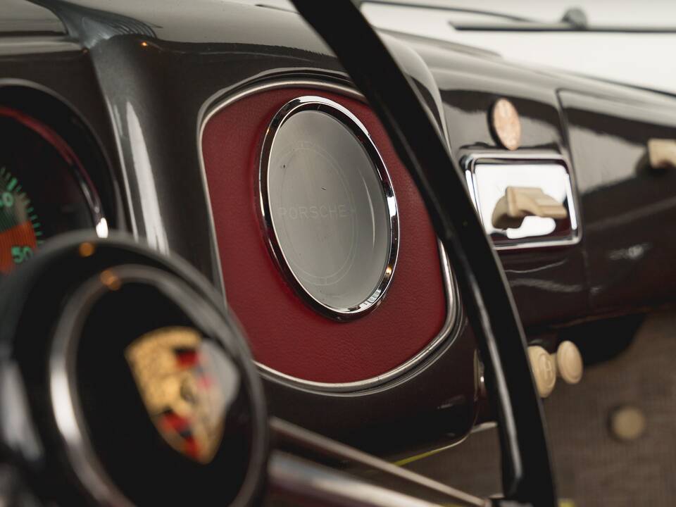 Image 26/40 of Porsche 356 1500 Super (1953)