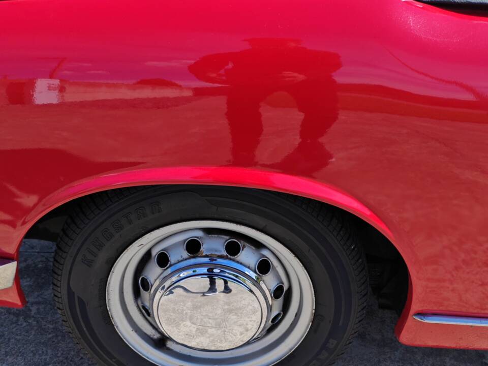Image 35/40 of Innocenti 950 Spider (1963)