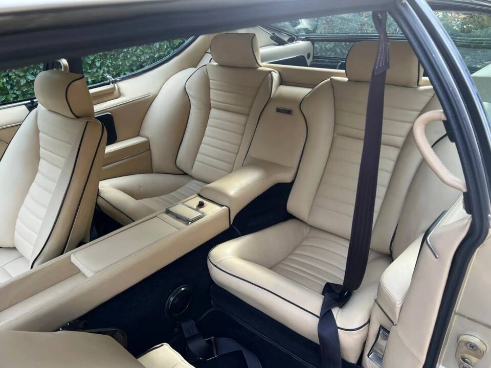 Bild 19/24 von Lamborghini Espada 400 GT (1973)