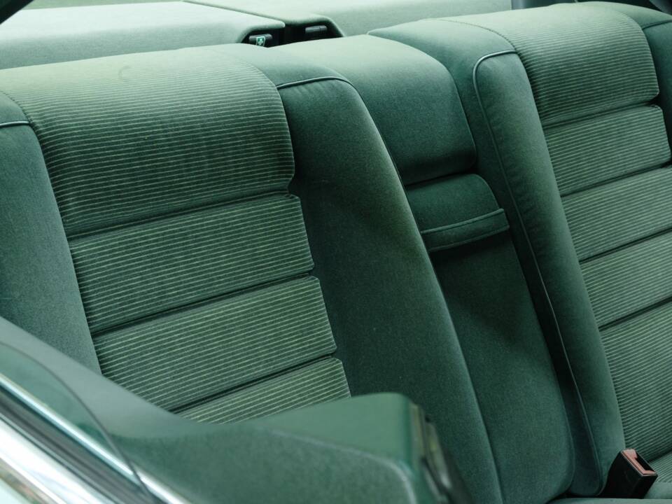 Bild 35/50 von Mercedes-Benz 500 SEC (1988)