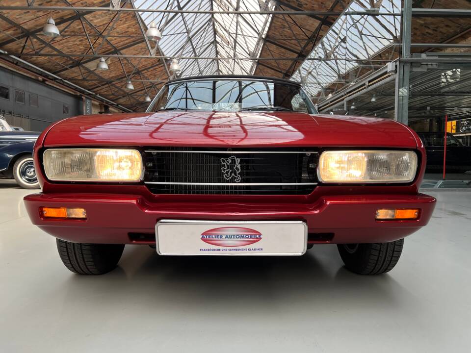 Image 5/28 of Peugeot 504 Convertible (1981)