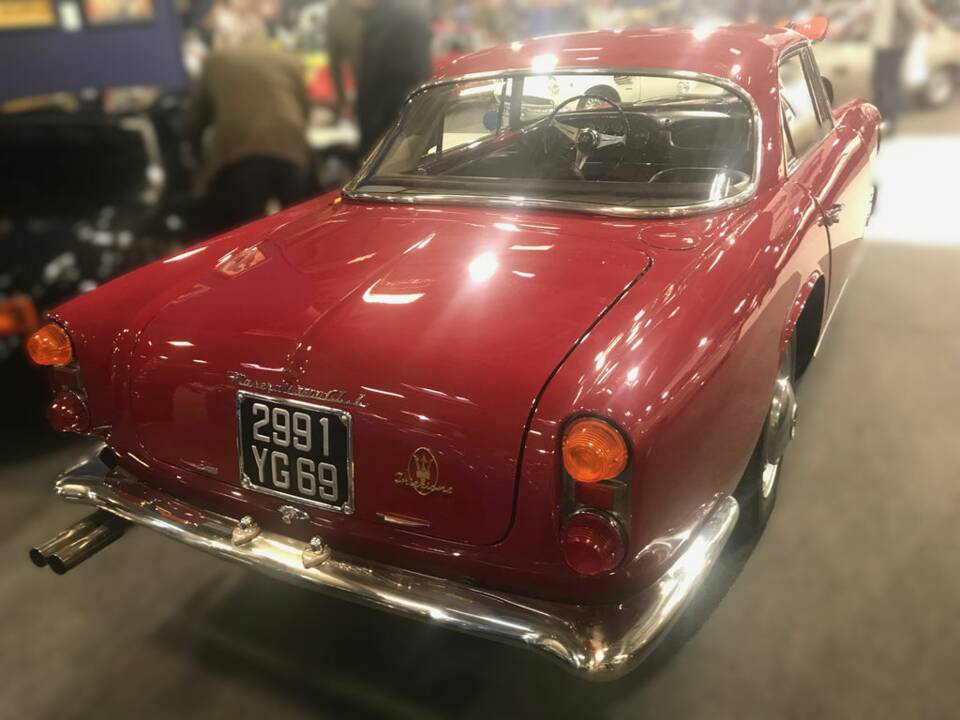 Imagen 7/8 de Maserati 3500 GT Touring (1960)