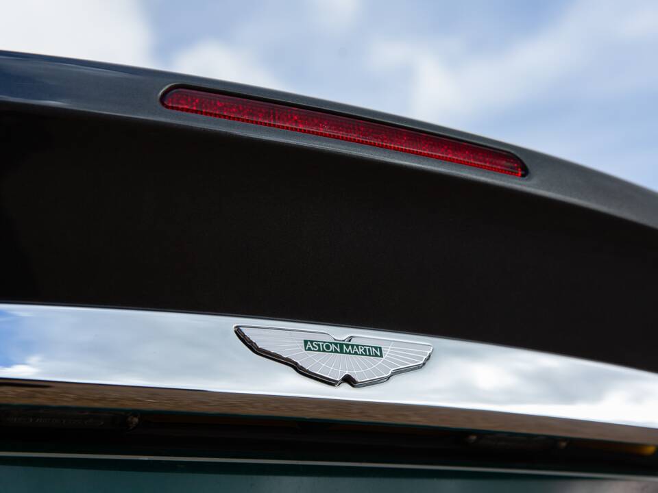 Image 44/92 of Aston Martin V12 Vanquish S (2007)