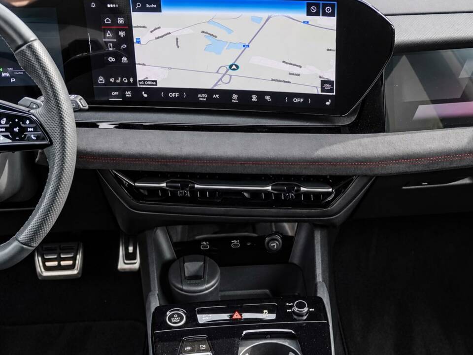 Bild 5/8 von Audi Q6 e-tron quattro (2024)