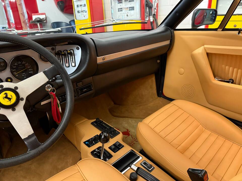 Image 10/19 of Ferrari Dino 308 GT4 (1979)