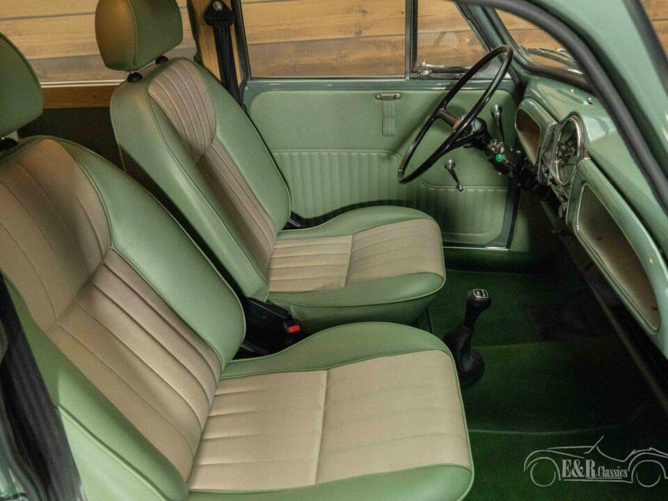 Imagen 15/19 de Morris Minor 1000 Traveller (1968)