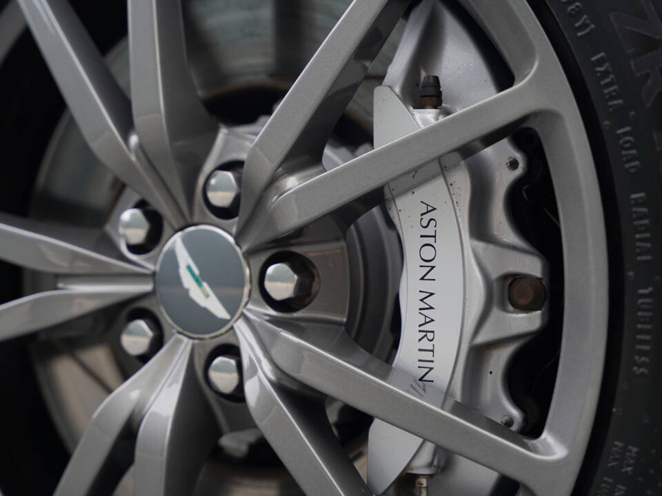 Imagen 40/50 de Aston Martin V8 Vantage N430 (2016)