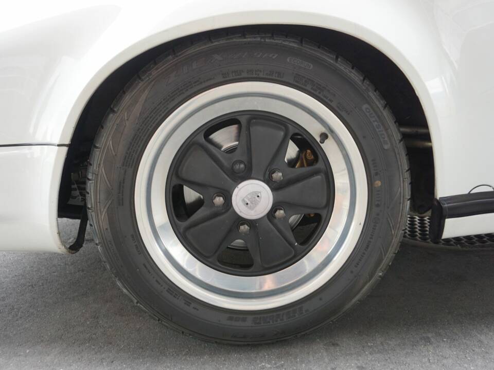 Bild 28/51 von Porsche 911 Carrera 3.2 (1986)